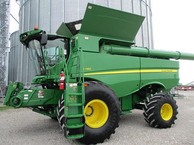 Image of John Deere S780 Primary image