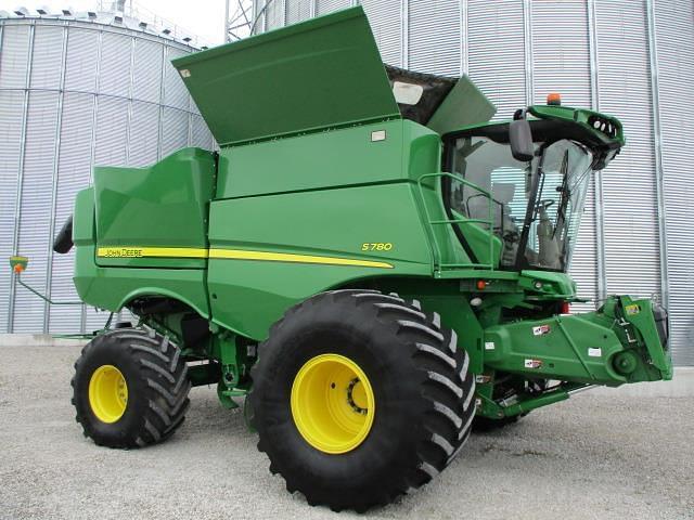 Image of John Deere S780 equipment image 1