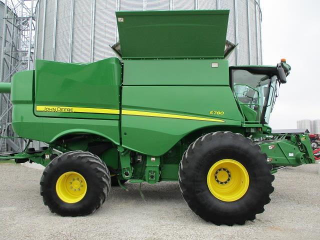 Image of John Deere S780 equipment image 3