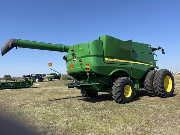 Image of John Deere S780 equipment image 3