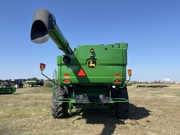 Image of John Deere S780 equipment image 4