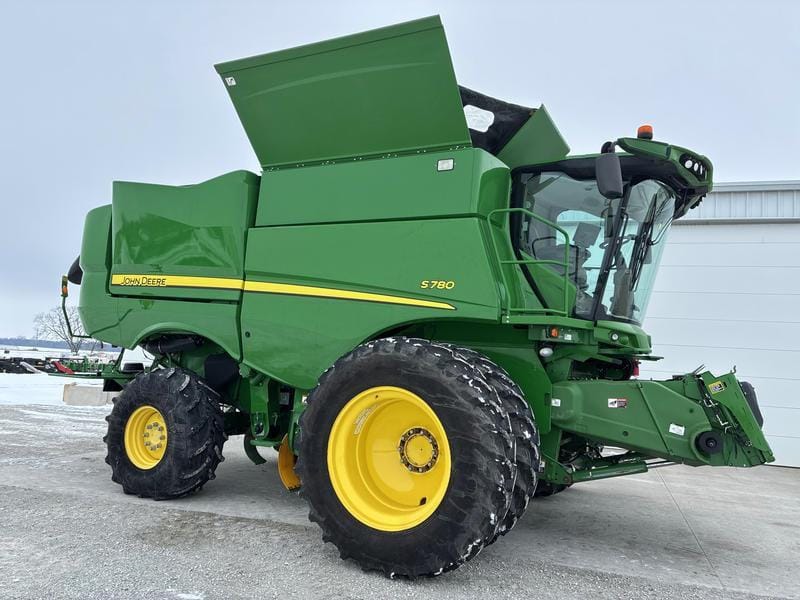 2018 John Deere S780 Equipment Image0