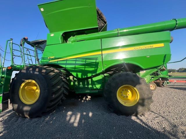 Image of John Deere S780 equipment image 3
