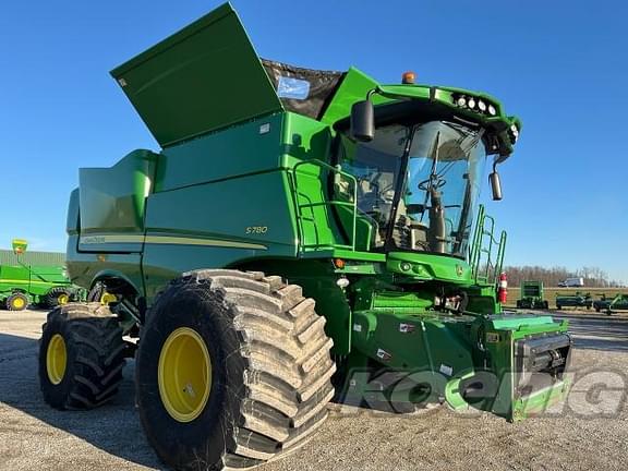 Image of John Deere S780 equipment image 1