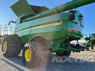 Main image John Deere S780 8