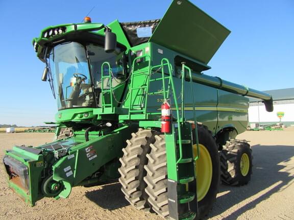 Image of John Deere S780 equipment image 1
