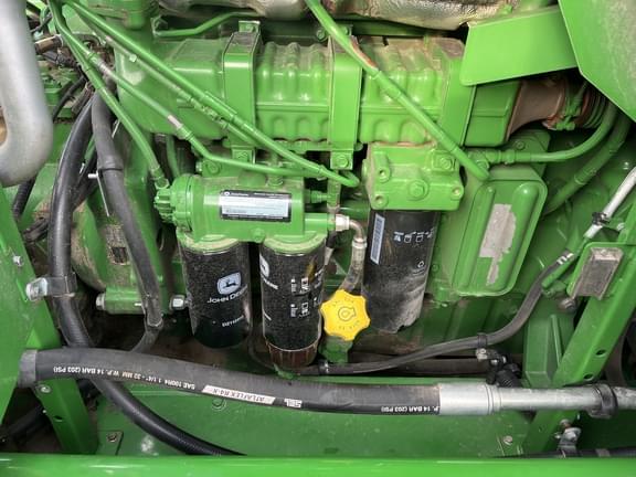Image of John Deere S780 equipment image 4