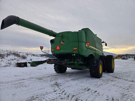 Image of John Deere S780 equipment image 2