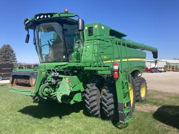 Main image John Deere S780