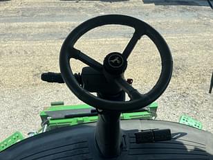 Main image John Deere S780 27