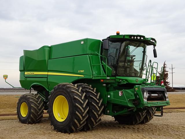 Image of John Deere S780 equipment image 4
