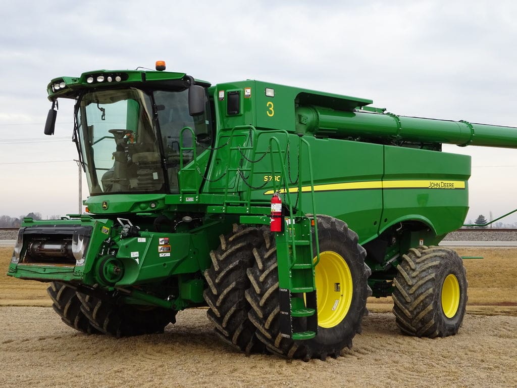 2018 John Deere S780 Equipment Image0