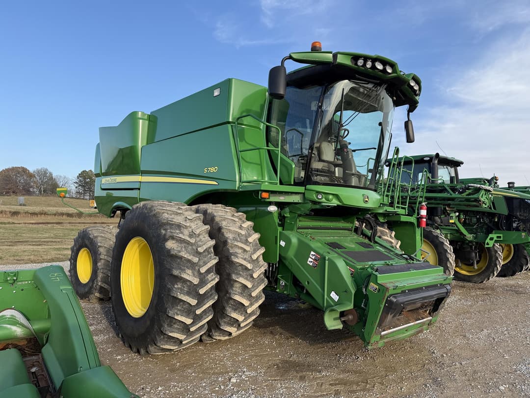 Image of John Deere S780 Primary image