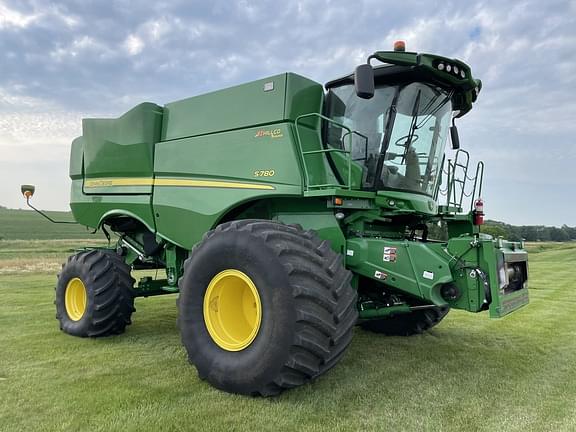 Image of John Deere S780 Primary image