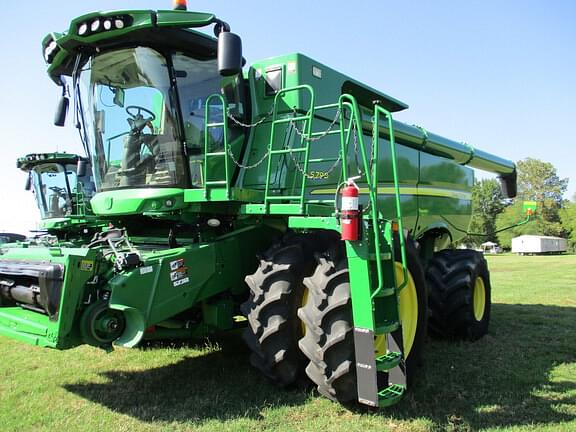 Image of John Deere S790 Primary image