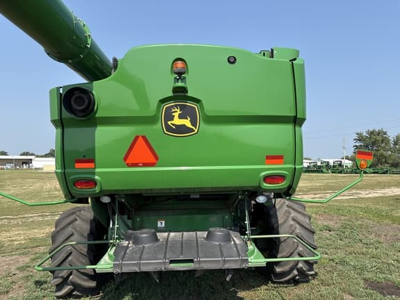 Image of John Deere S790 equipment image 3