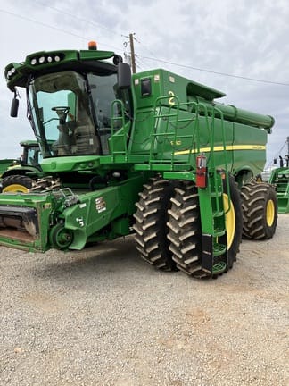 Main image John Deere S790