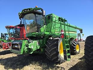 2018 John Deere S790 Equipment Image0