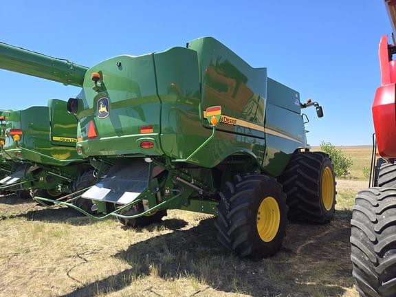 Image of John Deere S790 equipment image 4