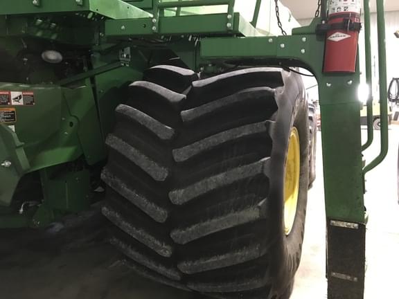 Image of John Deere S790 equipment image 1