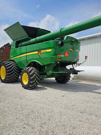 Image of John Deere S790 equipment image 4