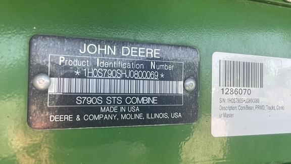 Image of John Deere S790 equipment image 2