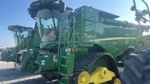 2018 John Deere S790 Image