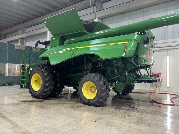Image of John Deere S790 equipment image 3