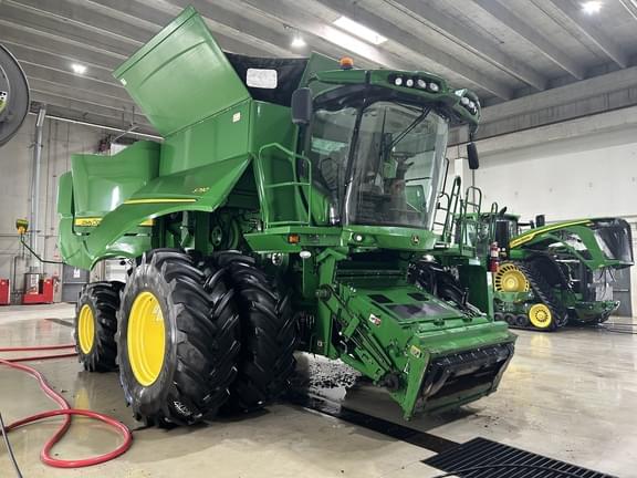 Image of John Deere S790 equipment image 1