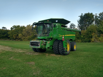 Main image John Deere S790