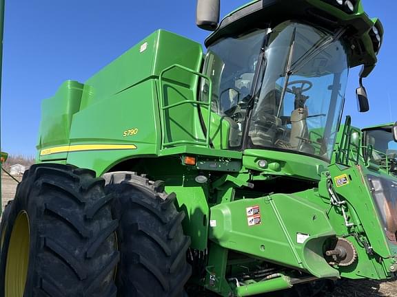 Image of John Deere S790 equipment image 2