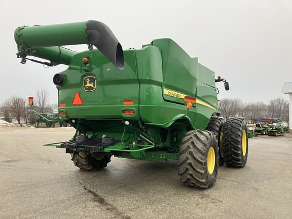 Image of John Deere S790 equipment image 4