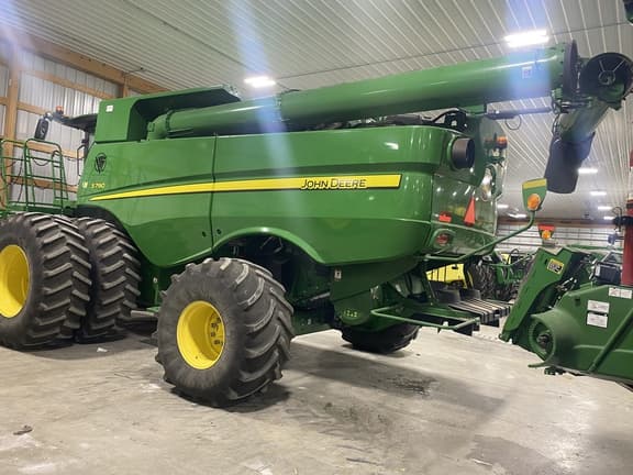 Image of John Deere S790 equipment image 1
