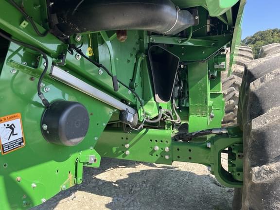 Image of John Deere S790 equipment image 4