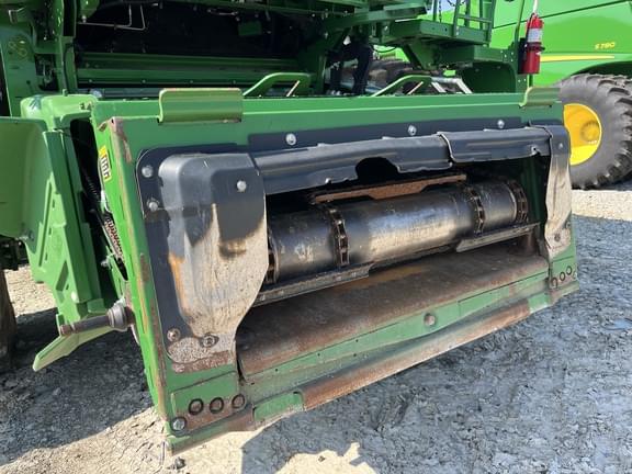 Image of John Deere S790 equipment image 2