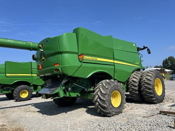 Image of John Deere S790 equipment image 1