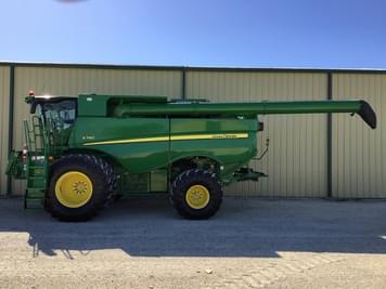 Main image John Deere S790
