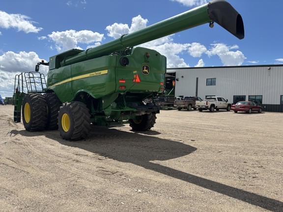 Image of John Deere S790 equipment image 2