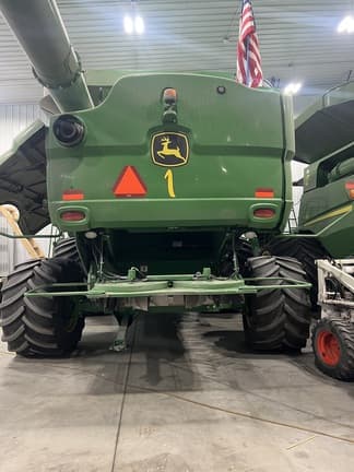 Image of John Deere S790 equipment image 1