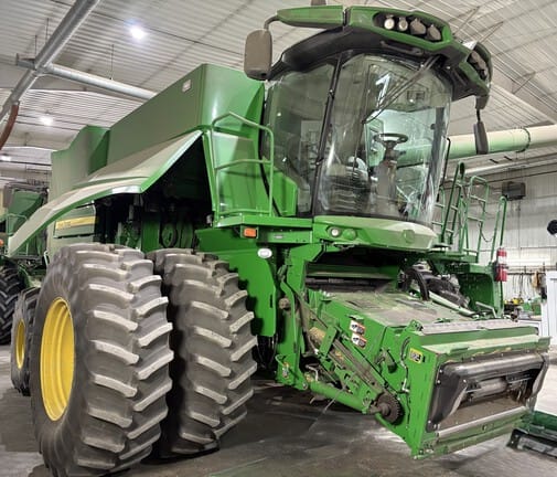 2018 John Deere S790 Equipment Image0