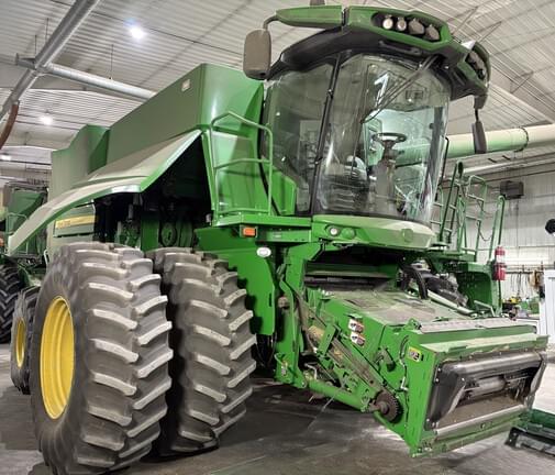 Image of John Deere S790 Primary image