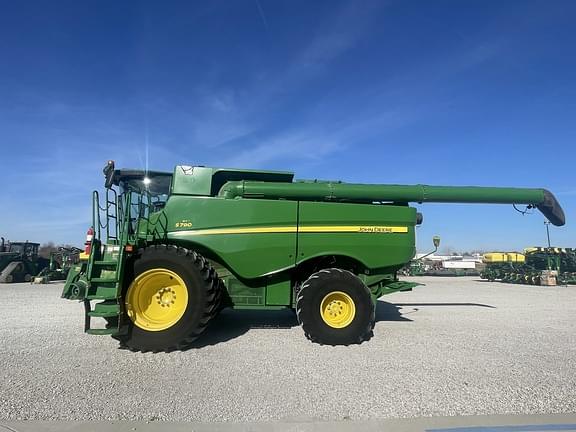 Image of John Deere S790 equipment image 2