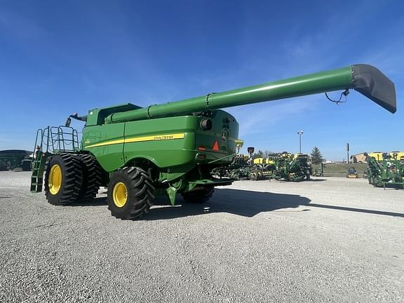 Image of John Deere S790 equipment image 3