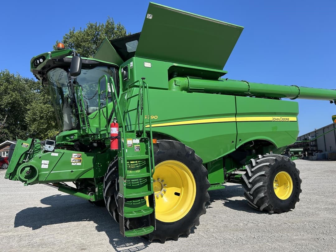 Image of John Deere S790 Primary image