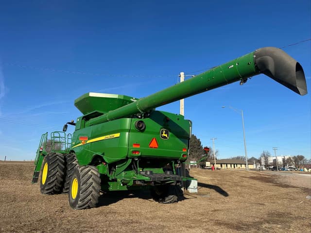 Image of John Deere S790 equipment image 3