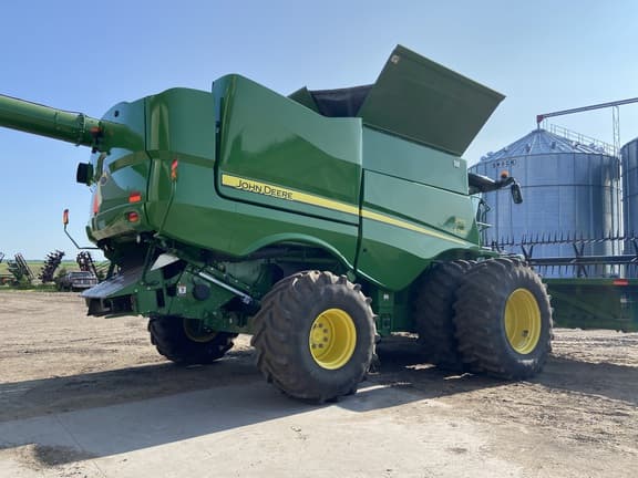 Image of John Deere S790 equipment image 4