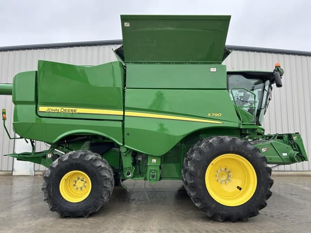 Image of John Deere S790 equipment image 3