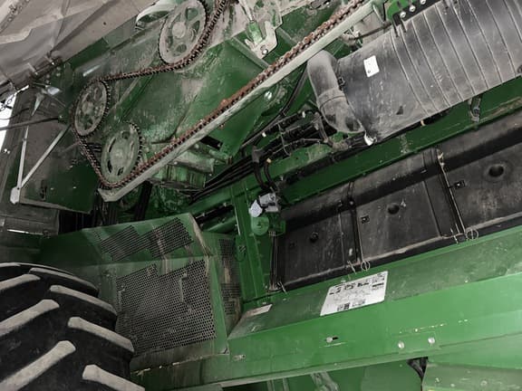 Image of John Deere S790 equipment image 4