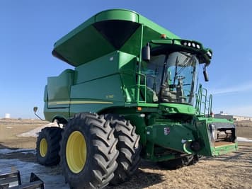 Main image John Deere S790