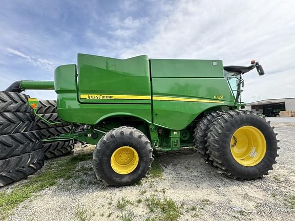 Image of John Deere S790 equipment image 3